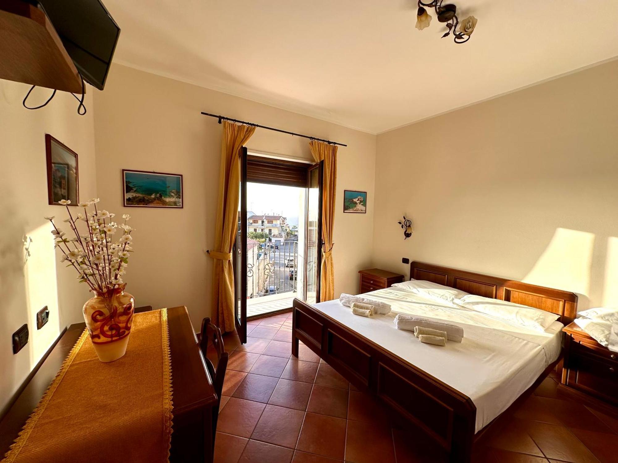 Luxury Accommodation Santa Domenica  Exteriér fotografie